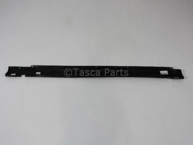 CLADDING ROCKER PANEL - Passenger Side (RH) - Mopar (1JK94TZZAB) - view 8