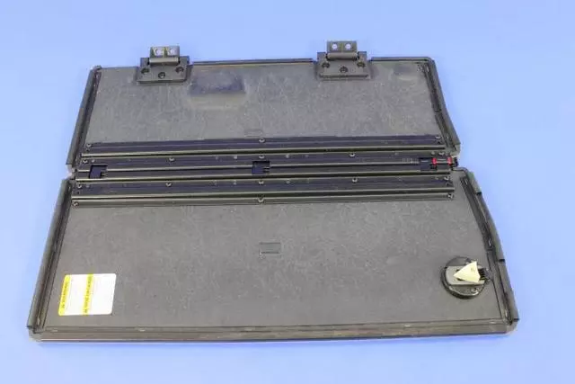 LOAD FLOOR DOOR ASM - Mopar (1MF37BD5AB) - view 2