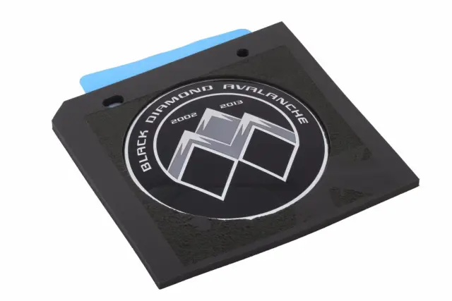 C-Pillar Marketing Package North Face Emblem - GM (22913047)