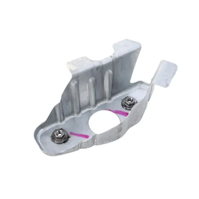 Inner Hinge Pillar Lower Bracket - GM (26348518) - view 4
