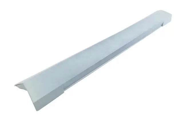 Lower Molding - GM (42810329) - view 5