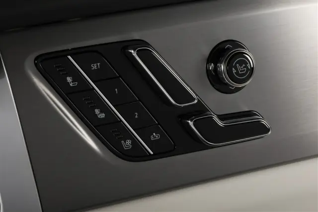 Door Trim Panel - GM (42929725) - view 9