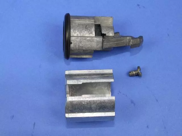 Storage Bin Lid Latch - Mopar (4741954) - view 4