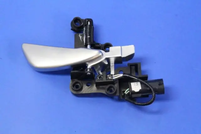 Inside Release Handle, Right - Mopar (5043034aa) - view 9