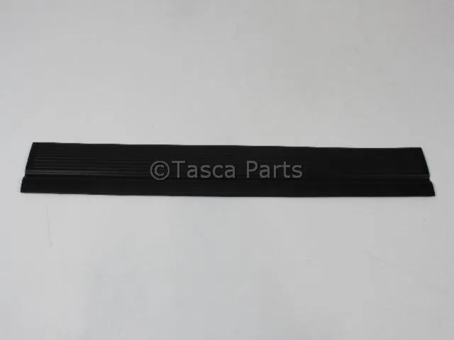 Tailgate Applique - Mopar (55295060) - view 2
