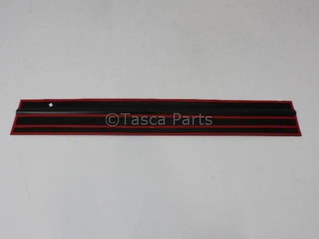 Tailgate Applique - Mopar (55295060) - view 4
