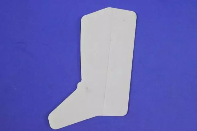 B-Pillar To Quarter Panel Mucket, Right - Mopar (68039526ab) - view 2