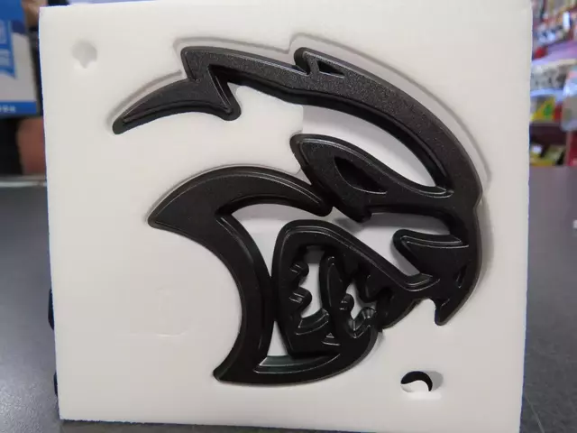 Hellcat Nameplate, Right - Mopar (68564510aa)