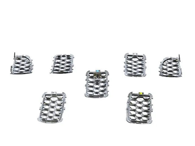 Grille - Mopar (68577213AB)
