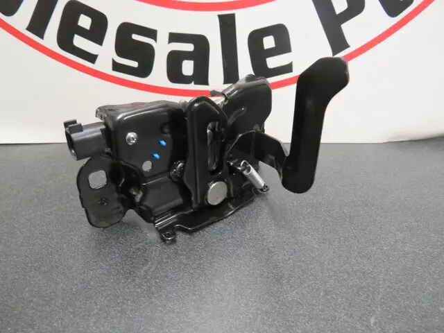 Latch - Mopar (68756973AA) - view 10