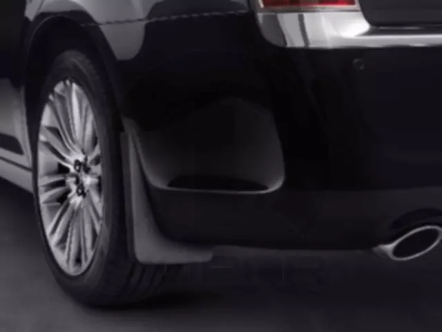Molded Splash Guards - Mopar (82212245AB) - view 6