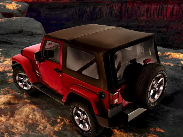 Soft Top Window Kit - Mopar (82213832) - view 20