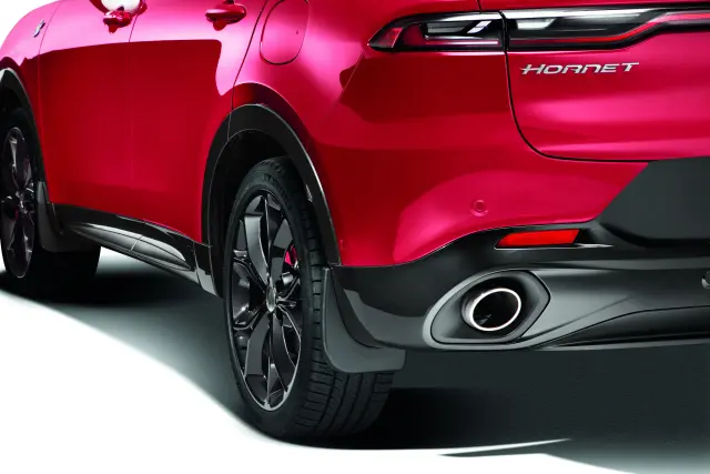 Molded Splash Guards - Mopar (82216550aa) - view 3