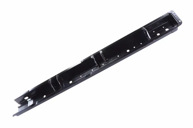 Driver Side Rocker Panel - GM (84405630)