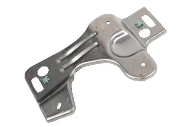 Front Driver Side Door Armrest Bracket - GM (84849862)