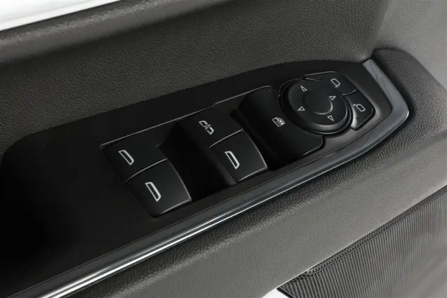 Door Trim Panel - GM (85019554) - view 3
