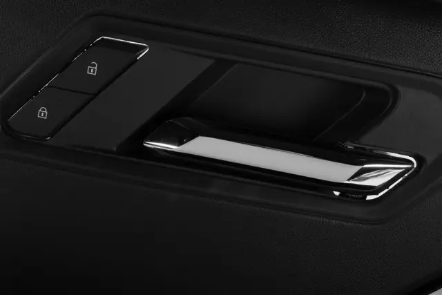 Door Trim Panel - GM (85030710) - view 2