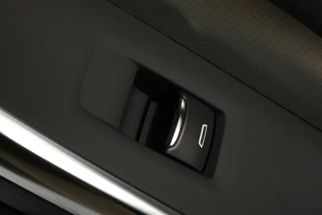 Door Trim Panel - GM (85565941) - view 3