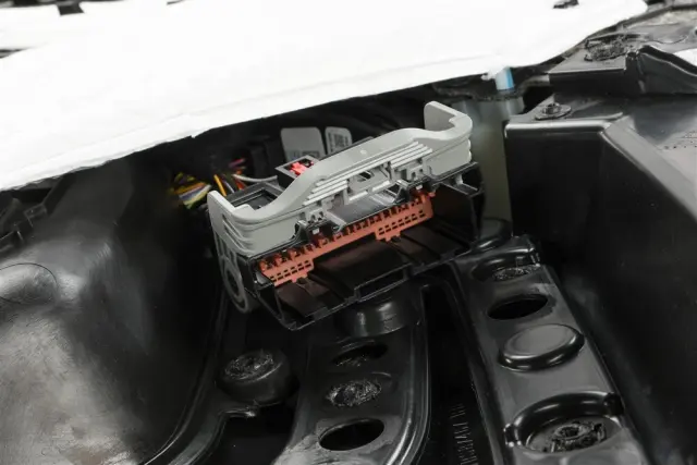 Door Trim Panel - GM (85716675) - view 10