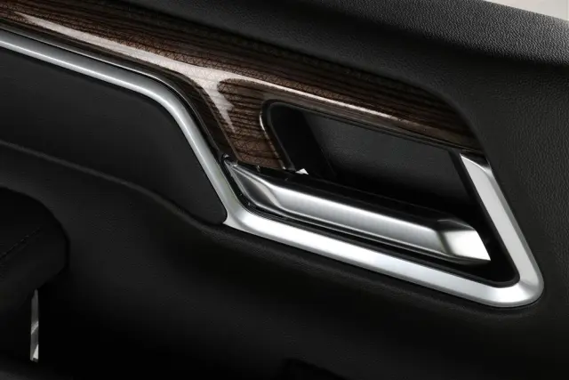 Door Trim Panel - GM (85725861) - view 9