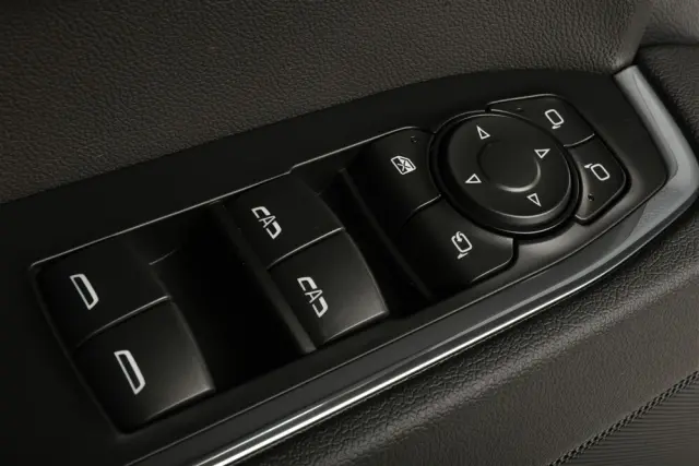 Door Trim Panel - GM (86580101) - view 10
