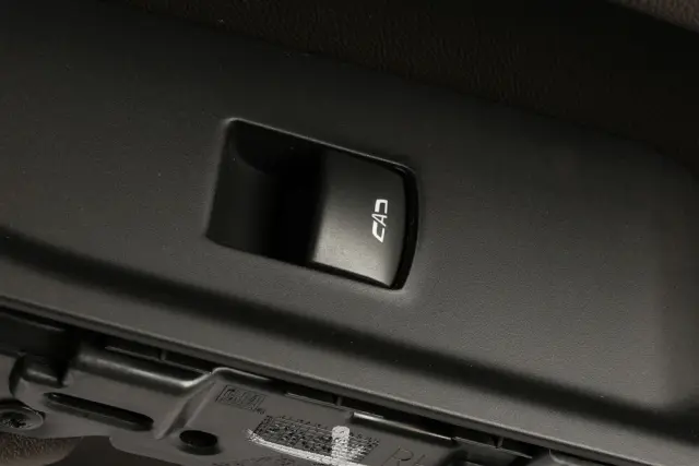Door Trim Panel - GM (87816156) - view 3