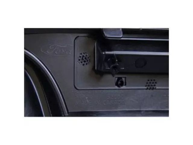 Valance Panel - Ford (fr3z17f828ab) - view 4