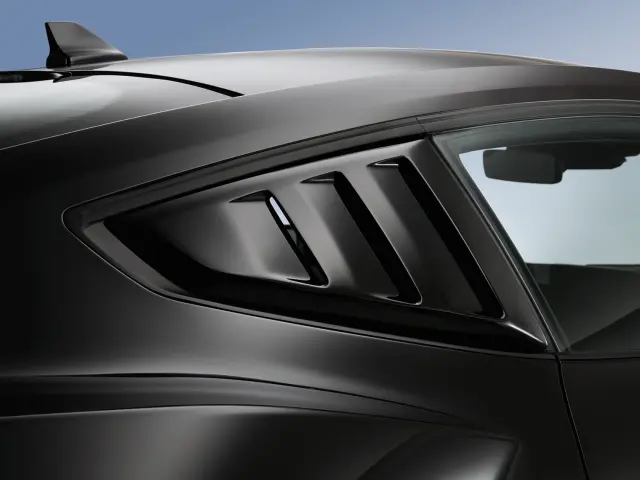 Gloss Black Quarter Window Louvers - Ford (vpr3z63280b10b)
